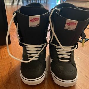 Vans Women’s Snowboard Boots
